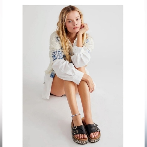 FREE PEOPLE CARAVELLE PLATFORM SLIDE SANDALS IN BLACK BUCKLE - Picture 1 of 11